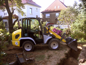 Erdarbeiten-Bau einer Regenwassersickeranlage